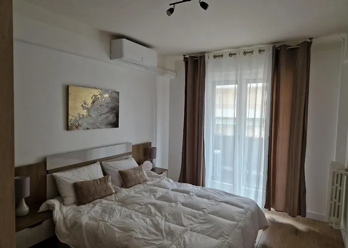 Cozy Center Of Appartamento Antibes